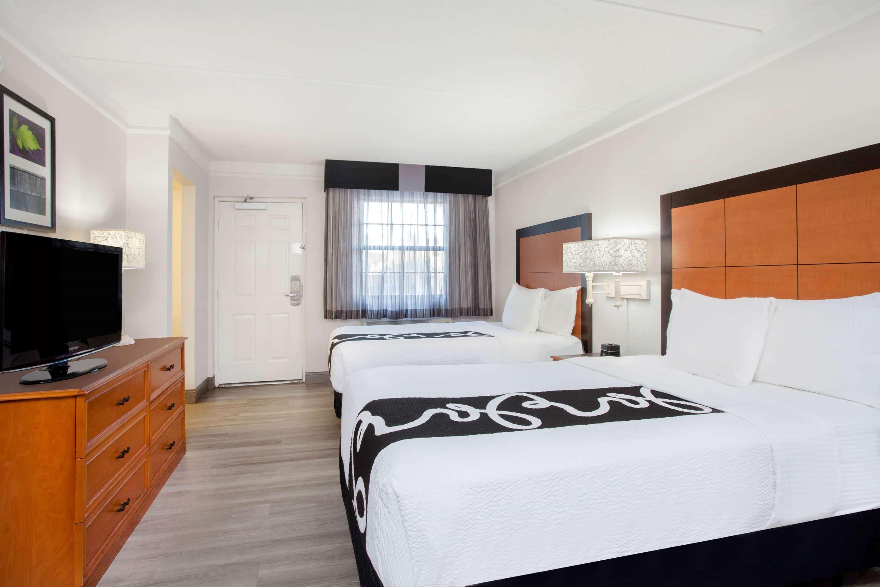 Baymont By Wyndham Fort Myers Central Bagian luar foto